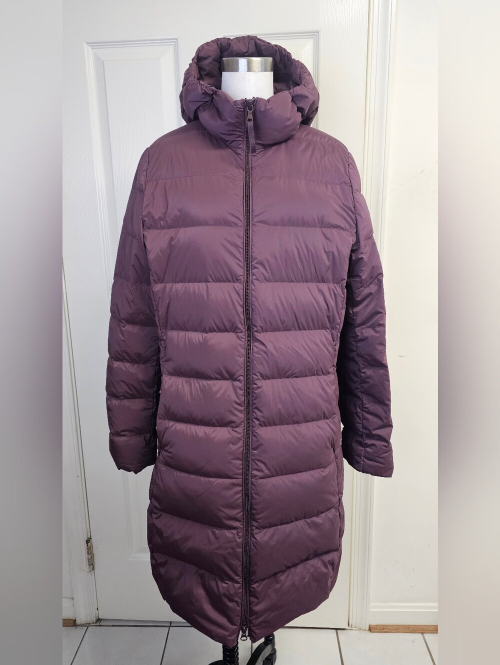 UNIQLO Ultra Light Down Long Puffer Coat Jacket Purple Wine Size L